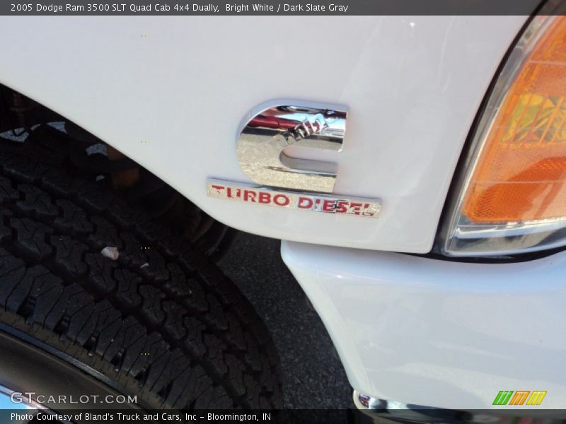 Bright White / Dark Slate Gray 2005 Dodge Ram 3500 SLT Quad Cab 4x4 Dually