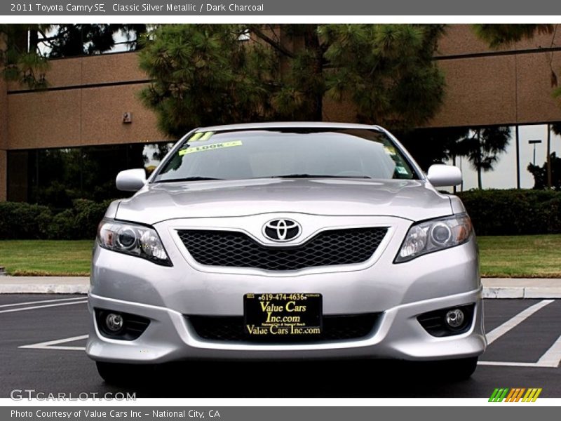 Classic Silver Metallic / Dark Charcoal 2011 Toyota Camry SE