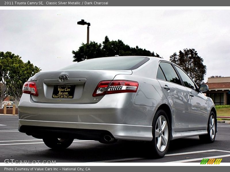 Classic Silver Metallic / Dark Charcoal 2011 Toyota Camry SE