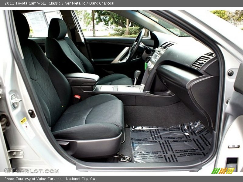 Classic Silver Metallic / Dark Charcoal 2011 Toyota Camry SE