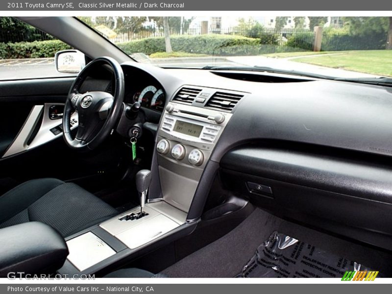 Classic Silver Metallic / Dark Charcoal 2011 Toyota Camry SE