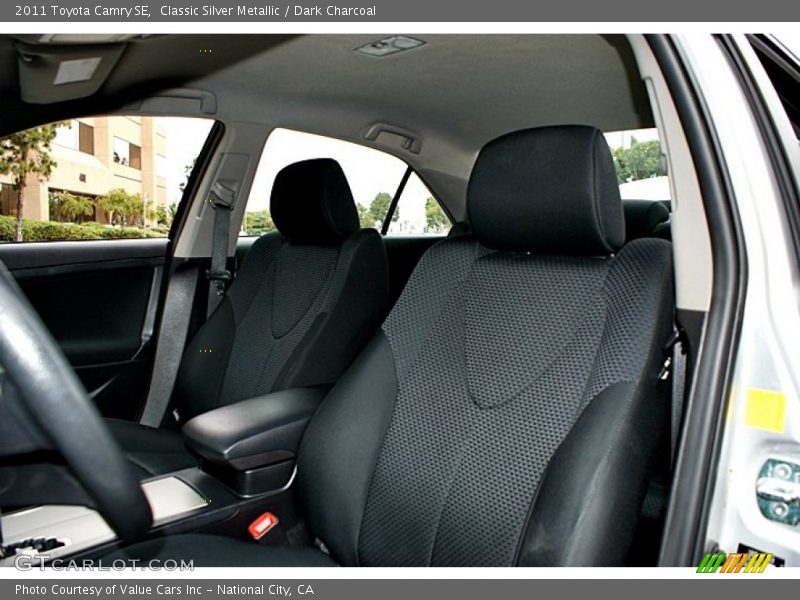Classic Silver Metallic / Dark Charcoal 2011 Toyota Camry SE
