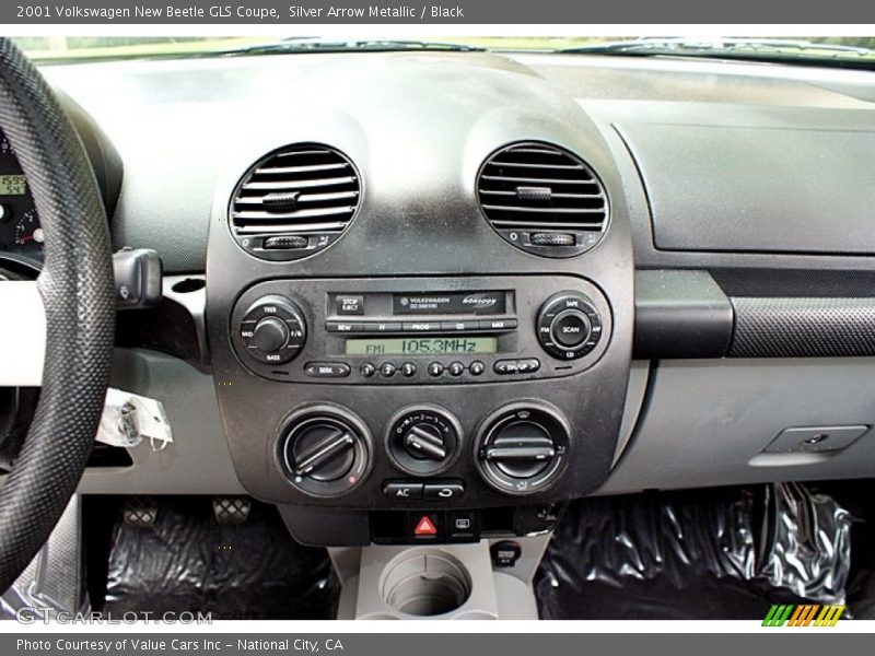 Controls of 2001 New Beetle GLS Coupe