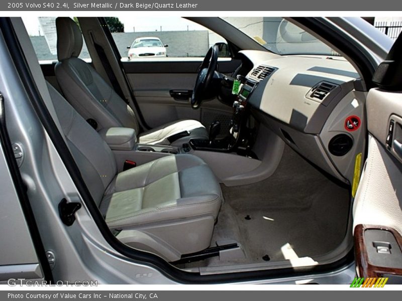 Silver Metallic / Dark Beige/Quartz Leather 2005 Volvo S40 2.4i