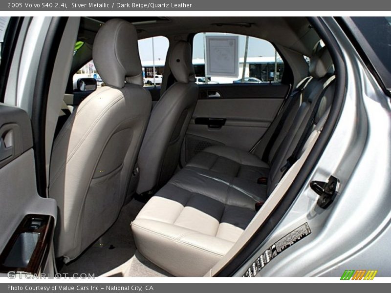 Silver Metallic / Dark Beige/Quartz Leather 2005 Volvo S40 2.4i