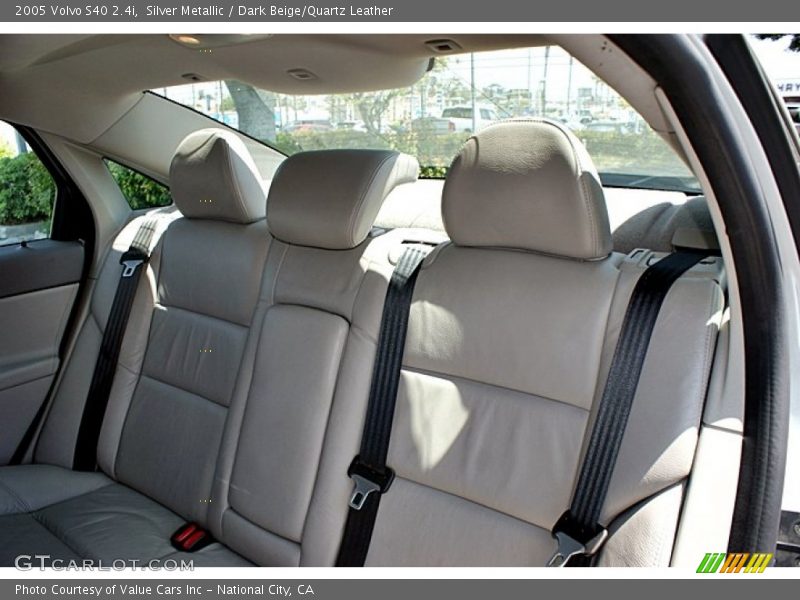 Silver Metallic / Dark Beige/Quartz Leather 2005 Volvo S40 2.4i