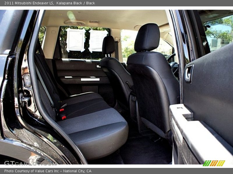 Kalapana Black / Black 2011 Mitsubishi Endeavor LS