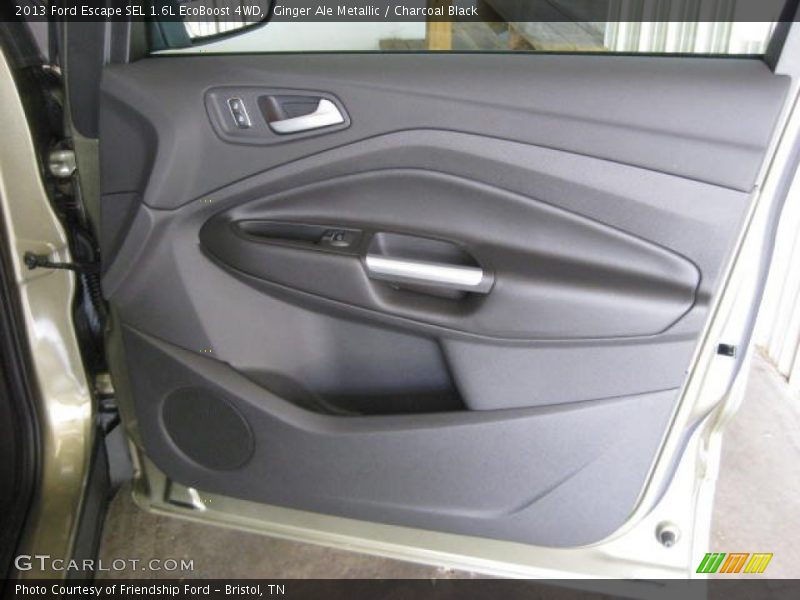 Door Panel of 2013 Escape SEL 1.6L EcoBoost 4WD