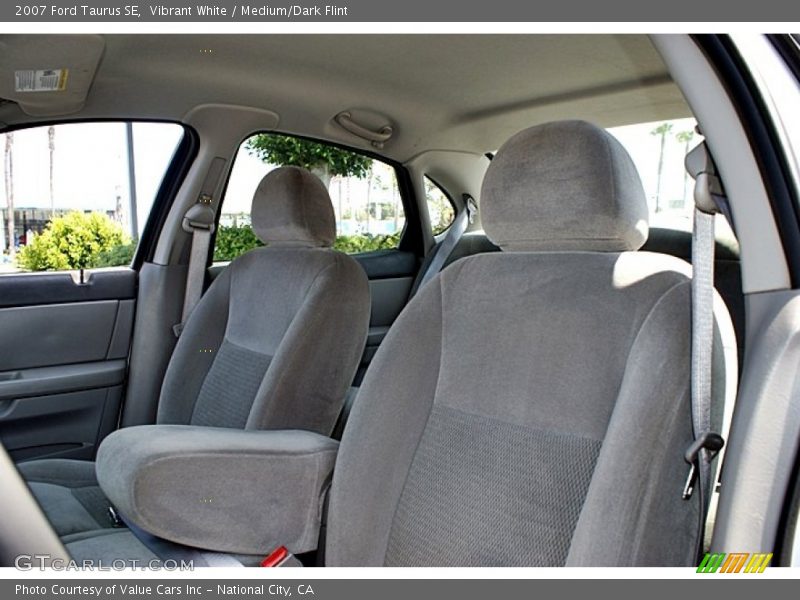 Vibrant White / Medium/Dark Flint 2007 Ford Taurus SE
