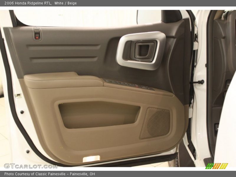 Door Panel of 2006 Ridgeline RTL