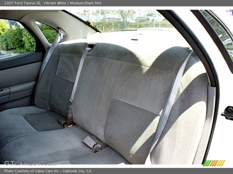 Vibrant White / Medium/Dark Flint 2007 Ford Taurus SE