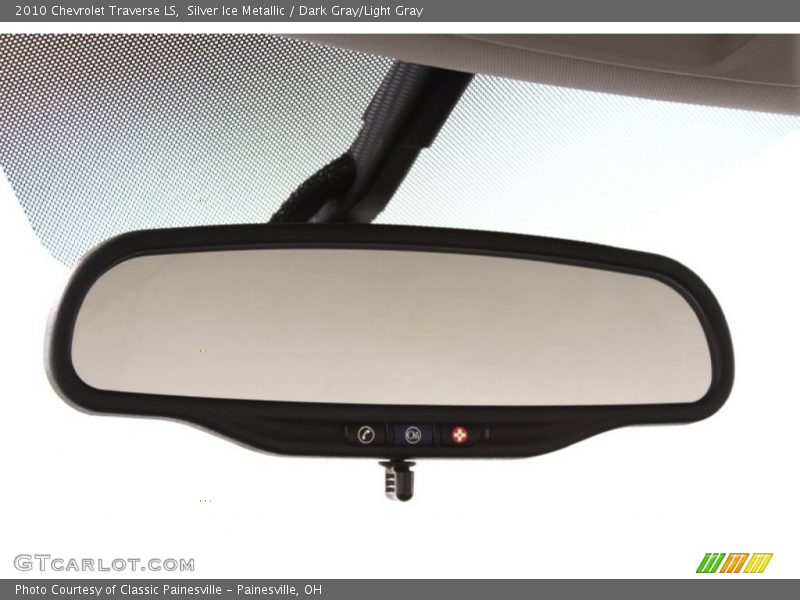 Silver Ice Metallic / Dark Gray/Light Gray 2010 Chevrolet Traverse LS