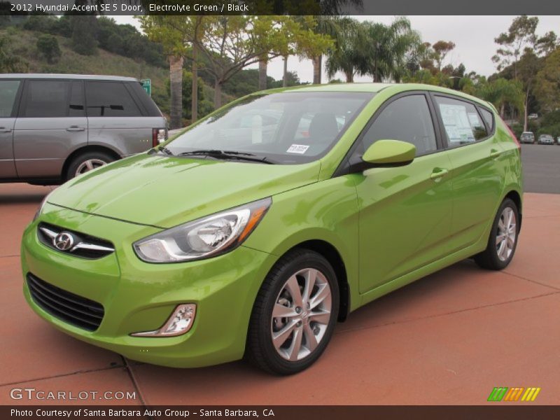 Electrolyte Green / Black 2012 Hyundai Accent SE 5 Door