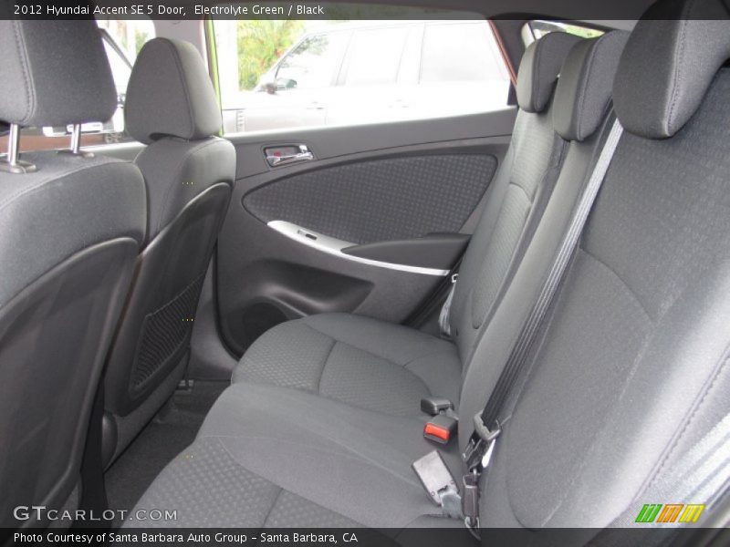 Electrolyte Green / Black 2012 Hyundai Accent SE 5 Door