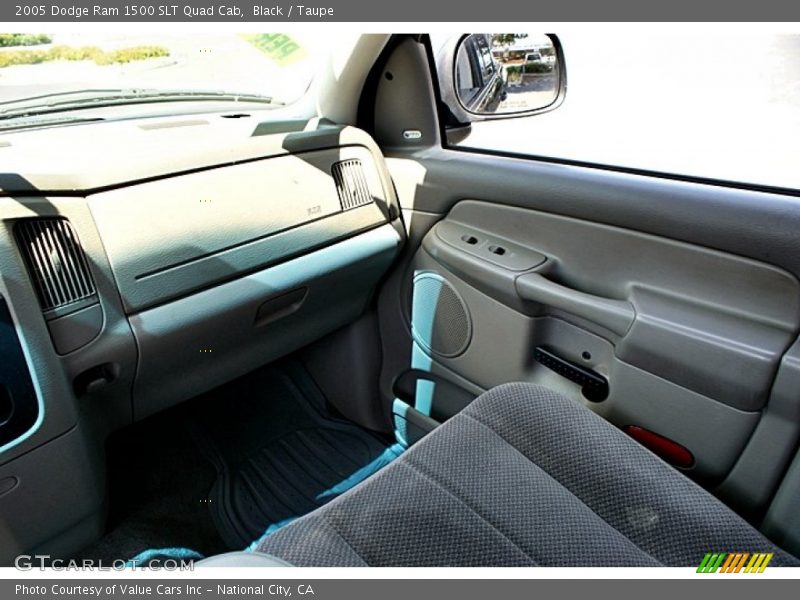 Black / Taupe 2005 Dodge Ram 1500 SLT Quad Cab