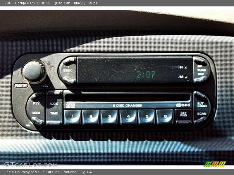 Black / Taupe 2005 Dodge Ram 1500 SLT Quad Cab