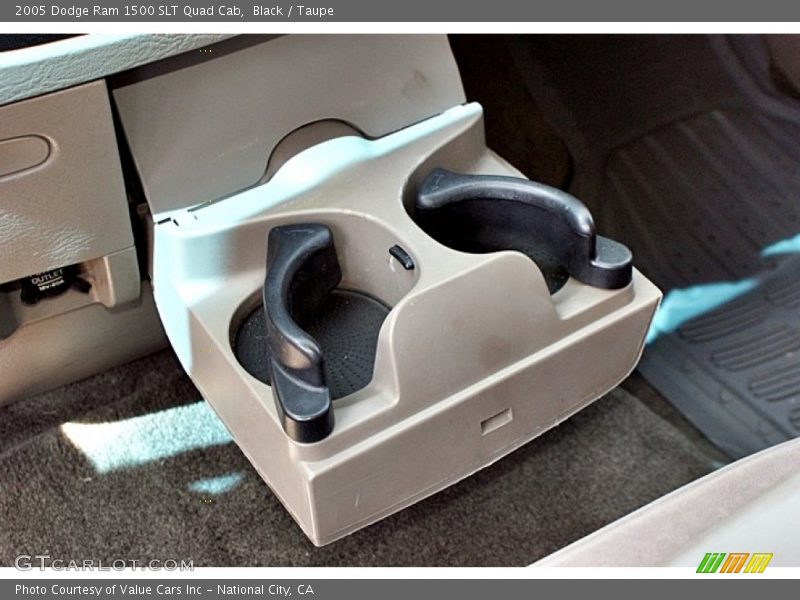 Black / Taupe 2005 Dodge Ram 1500 SLT Quad Cab