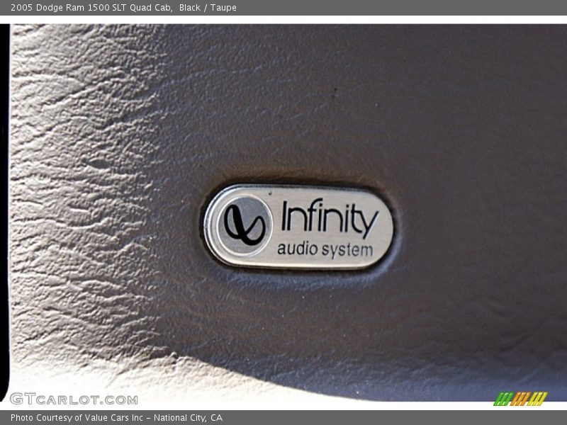 Black / Taupe 2005 Dodge Ram 1500 SLT Quad Cab