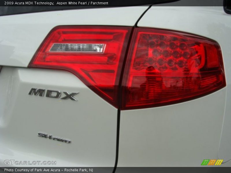 Aspen White Pearl / Parchment 2009 Acura MDX Technology