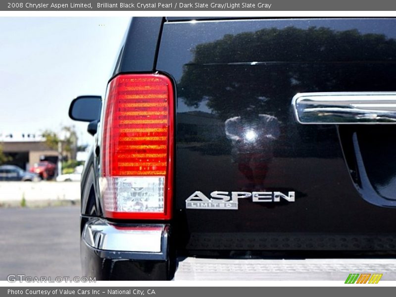 Brilliant Black Crystal Pearl / Dark Slate Gray/Light Slate Gray 2008 Chrysler Aspen Limited