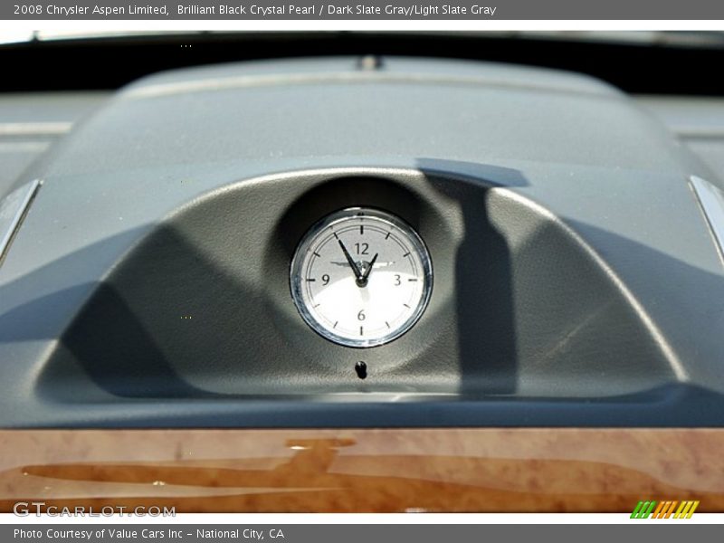 Brilliant Black Crystal Pearl / Dark Slate Gray/Light Slate Gray 2008 Chrysler Aspen Limited