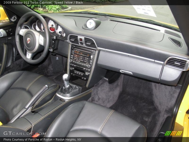 Dashboard of 2009 911 Turbo Cabriolet
