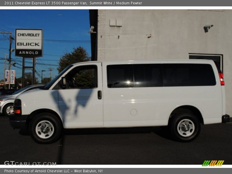 Summit White / Medium Pewter 2011 Chevrolet Express LT 3500 Passenger Van