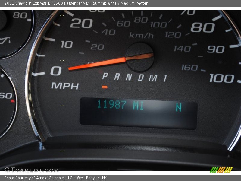 Summit White / Medium Pewter 2011 Chevrolet Express LT 3500 Passenger Van