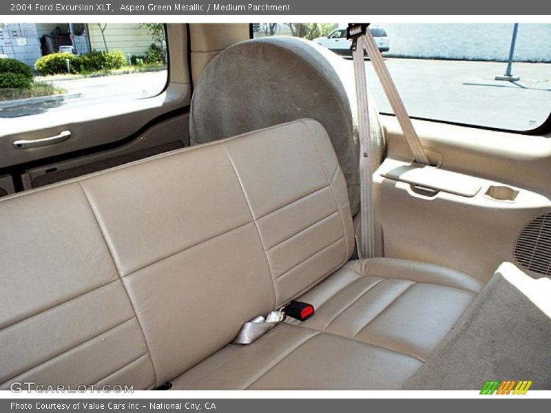  2004 Excursion XLT Medium Parchment Interior