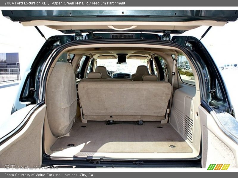  2004 Excursion XLT Trunk