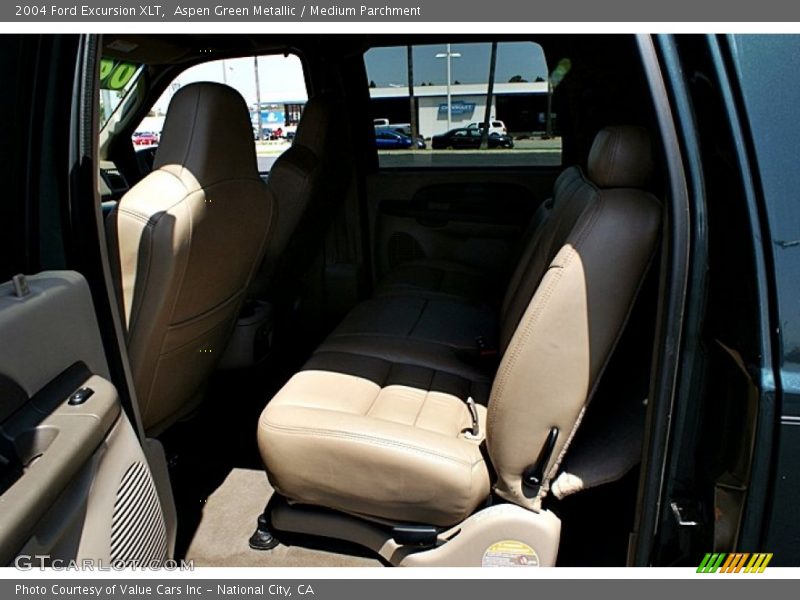 Aspen Green Metallic / Medium Parchment 2004 Ford Excursion XLT
