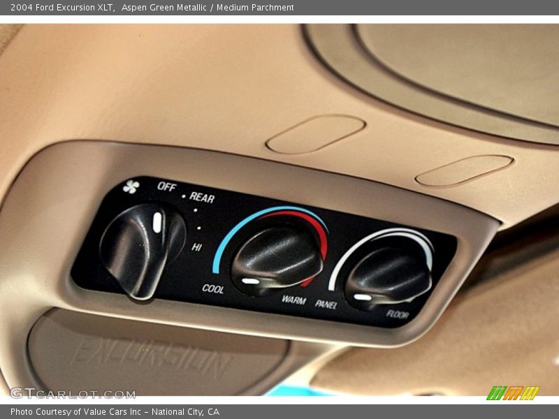 Controls of 2004 Excursion XLT