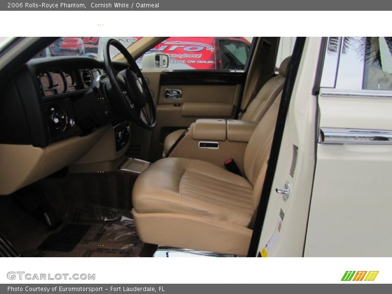 Cornish White / Oatmeal 2006 Rolls-Royce Phantom