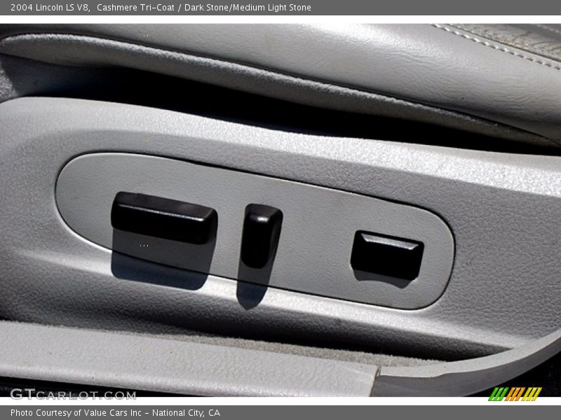Cashmere Tri-Coat / Dark Stone/Medium Light Stone 2004 Lincoln LS V8