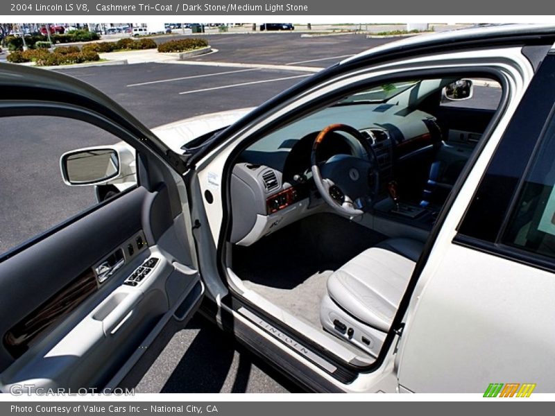 Cashmere Tri-Coat / Dark Stone/Medium Light Stone 2004 Lincoln LS V8