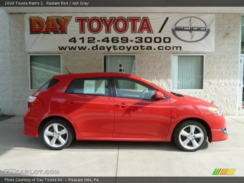 Radiant Red / Ash Gray 2009 Toyota Matrix S