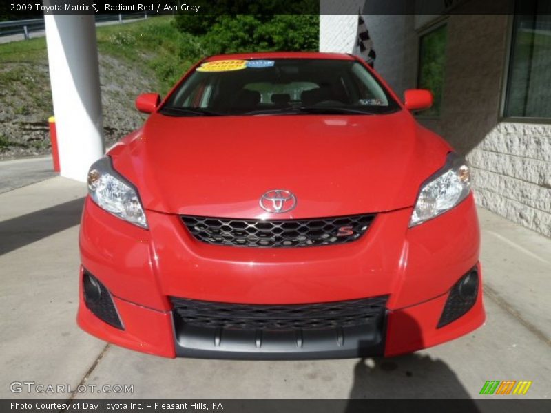 Radiant Red / Ash Gray 2009 Toyota Matrix S