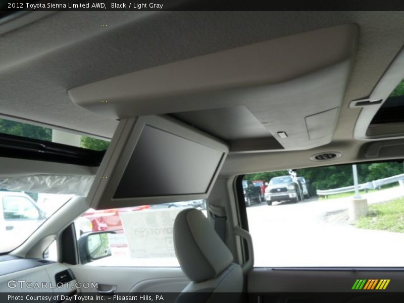 Black / Light Gray 2012 Toyota Sienna Limited AWD