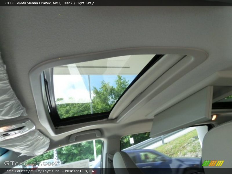 Black / Light Gray 2012 Toyota Sienna Limited AWD