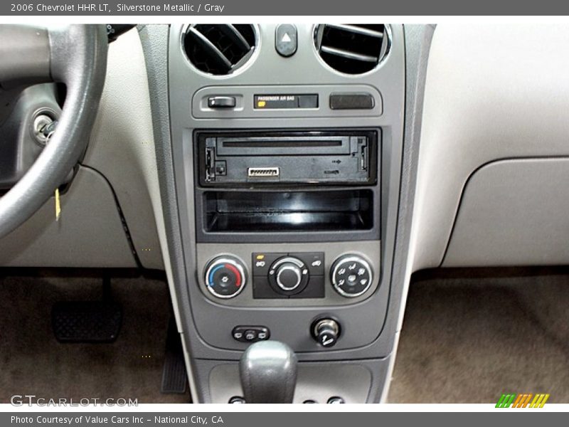 Controls of 2006 HHR LT