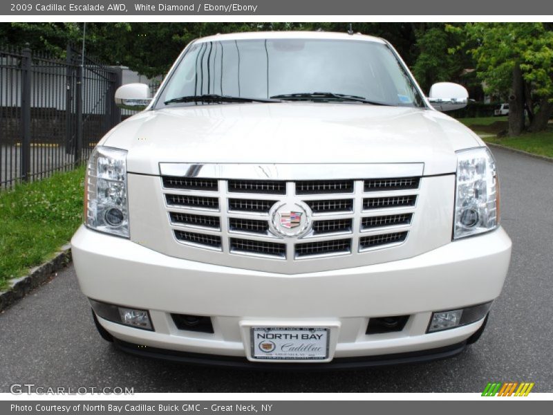 White Diamond / Ebony/Ebony 2009 Cadillac Escalade AWD