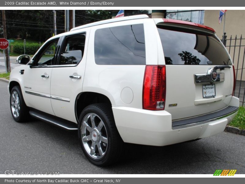 White Diamond / Ebony/Ebony 2009 Cadillac Escalade AWD