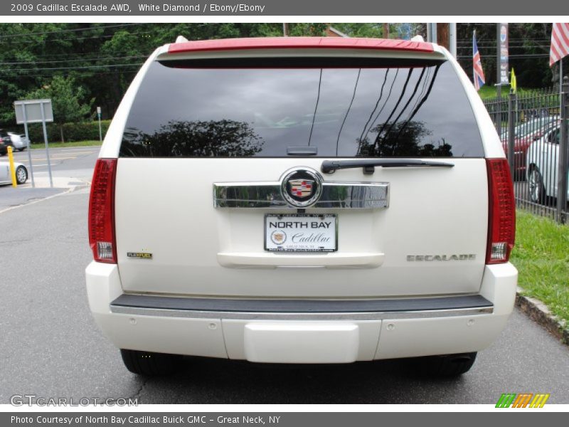 White Diamond / Ebony/Ebony 2009 Cadillac Escalade AWD