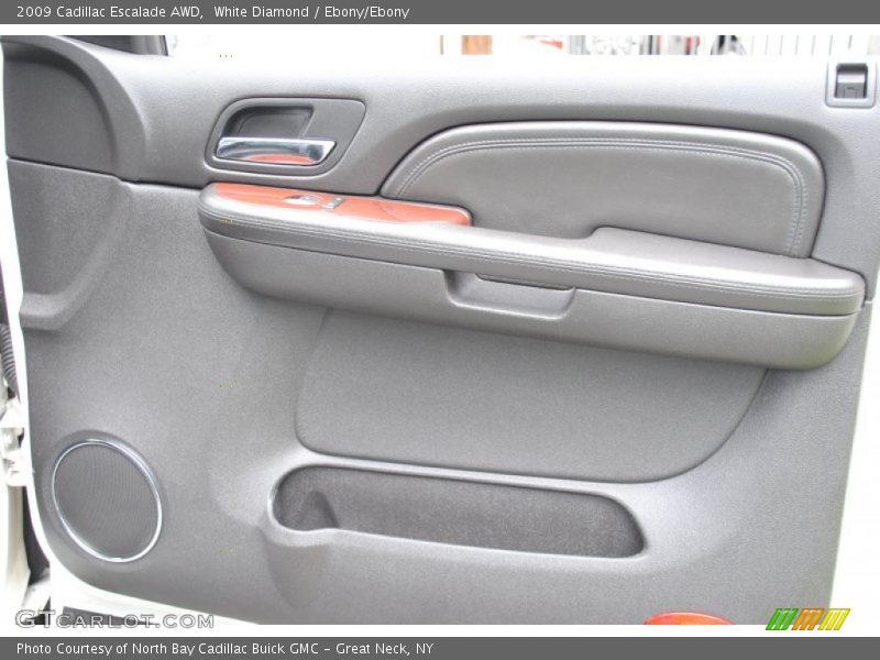 White Diamond / Ebony/Ebony 2009 Cadillac Escalade AWD