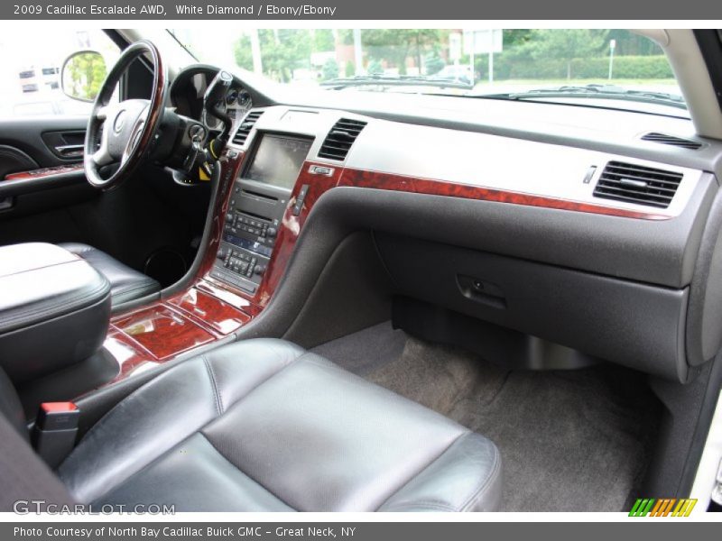 White Diamond / Ebony/Ebony 2009 Cadillac Escalade AWD