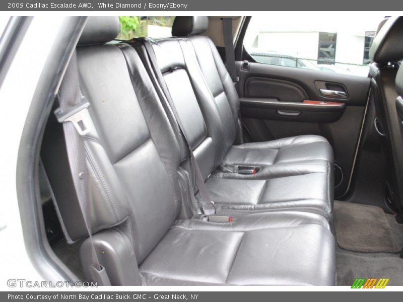 White Diamond / Ebony/Ebony 2009 Cadillac Escalade AWD