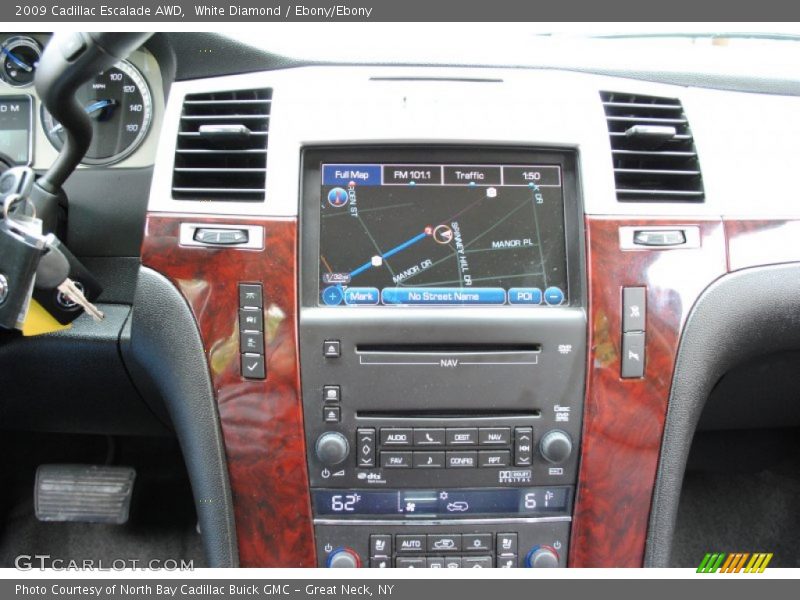 White Diamond / Ebony/Ebony 2009 Cadillac Escalade AWD