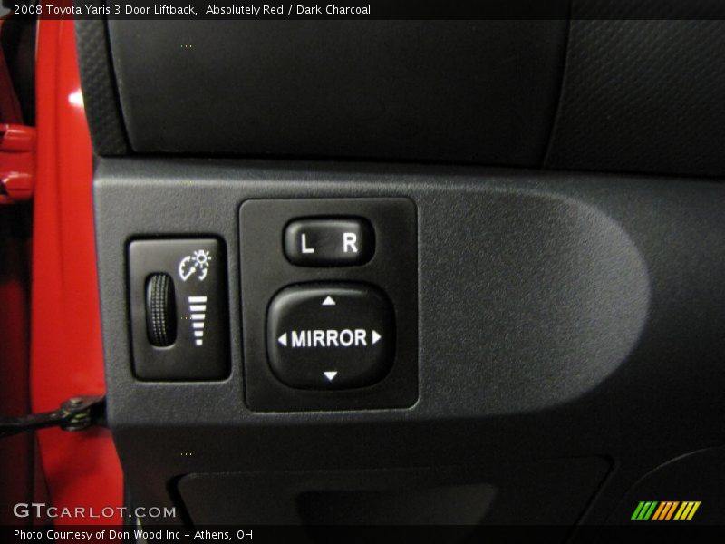 Controls of 2008 Yaris 3 Door Liftback