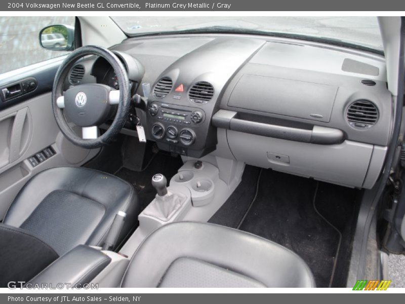 Dashboard of 2004 New Beetle GL Convertible
