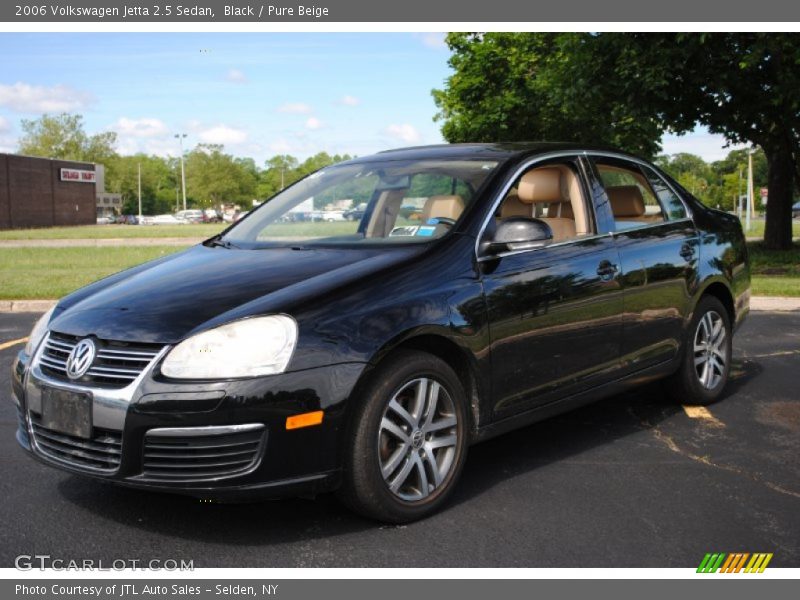 Front 3/4 View of 2006 Jetta 2.5 Sedan